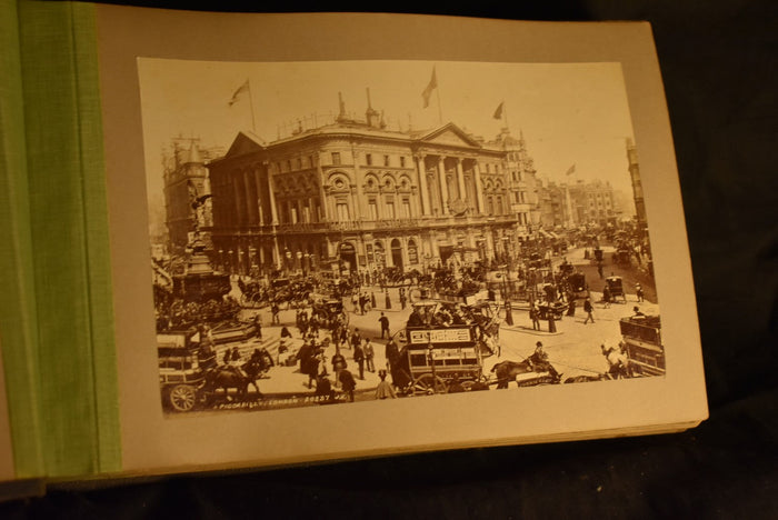 The British Isles : A Photo Journey at the End of the 19th Century