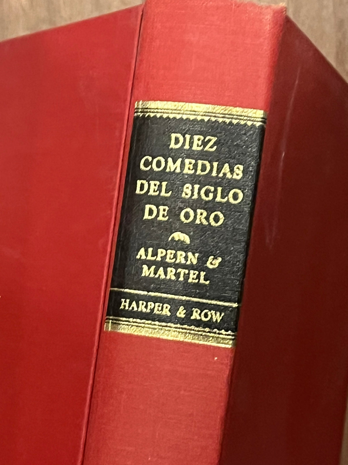 Diez Comedias del Siglo de Oro: An Annotated Omnibus of Ten Complete Plays by the Most Representative Spanish Dramatists of the Golden Age   (Spanish)