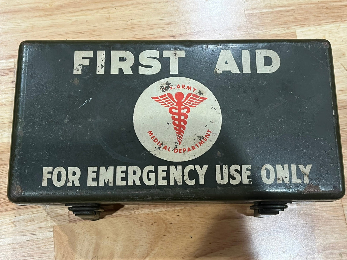 Original WWII US Army Motor Vehicle First Aid Kit