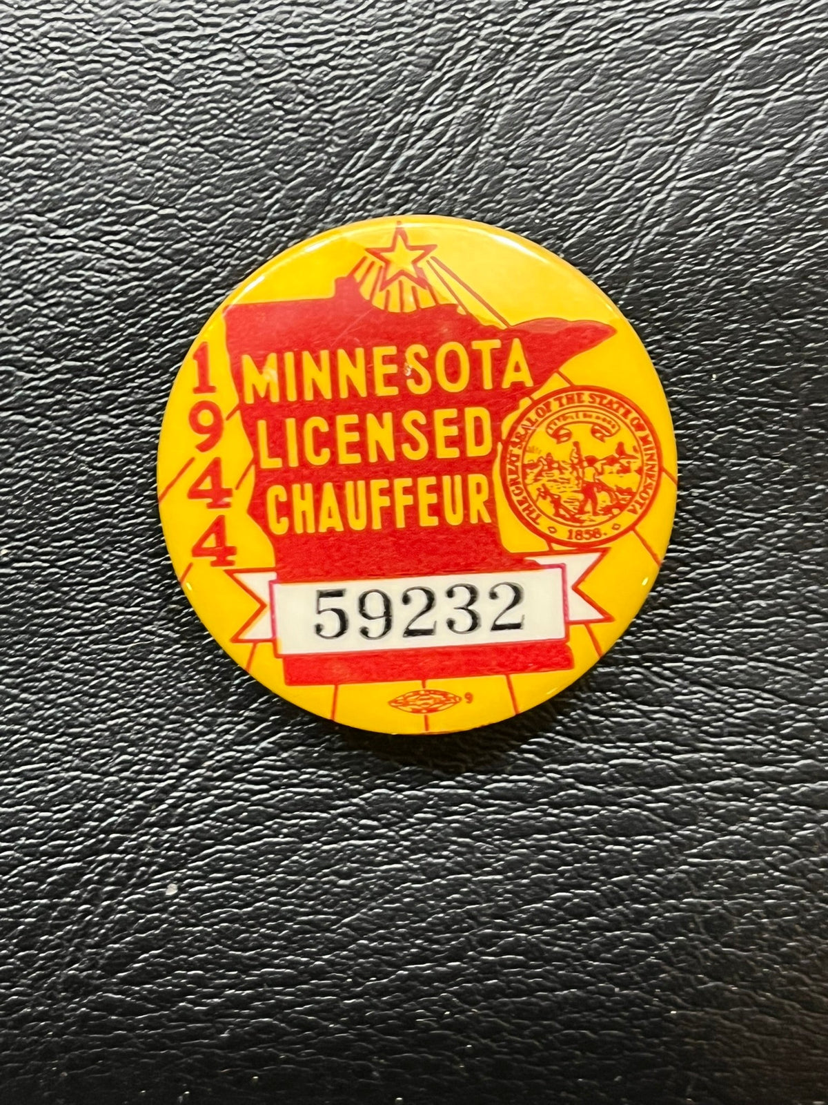 1944 Minnesota Licensed Chauffeur pin