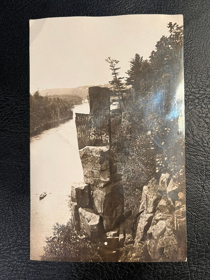 Devils' Chair - Taylor's Falls