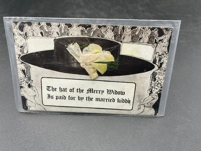 Hat of the Merry Widow