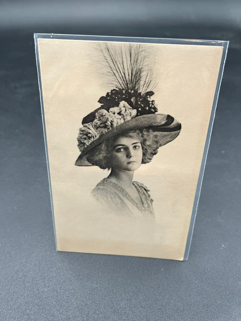 Feathers & Fruits Hat