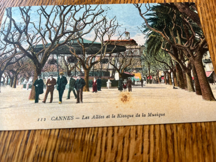 Cannes - Avenue of the Music Kiosque