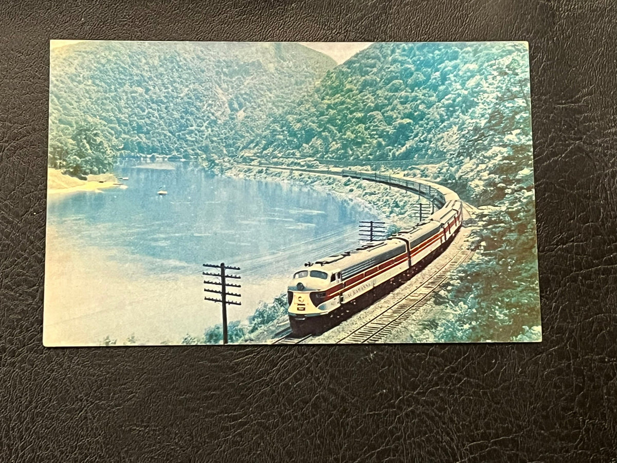 Phoebe Snow Streamliner